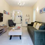 Luxury Apartment In Garitsa Bay