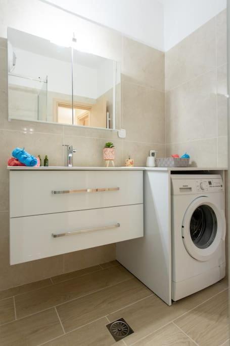 Luxury In Garitsa Bay Apartament *